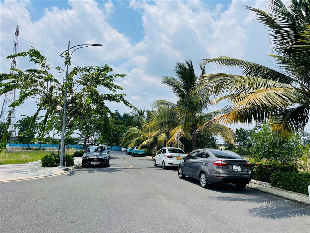 Đất mặt tiền nguyễn hữu trí gần bình chánh