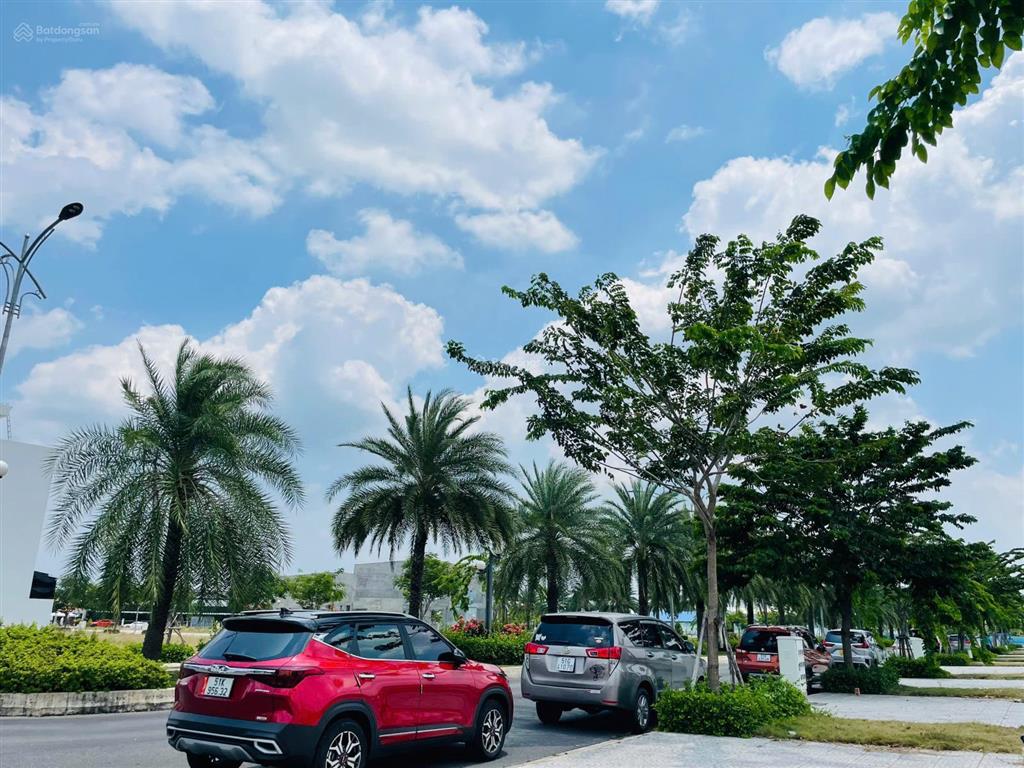 Đất mặt tiền nguyễn hữu trí gần bình chánh