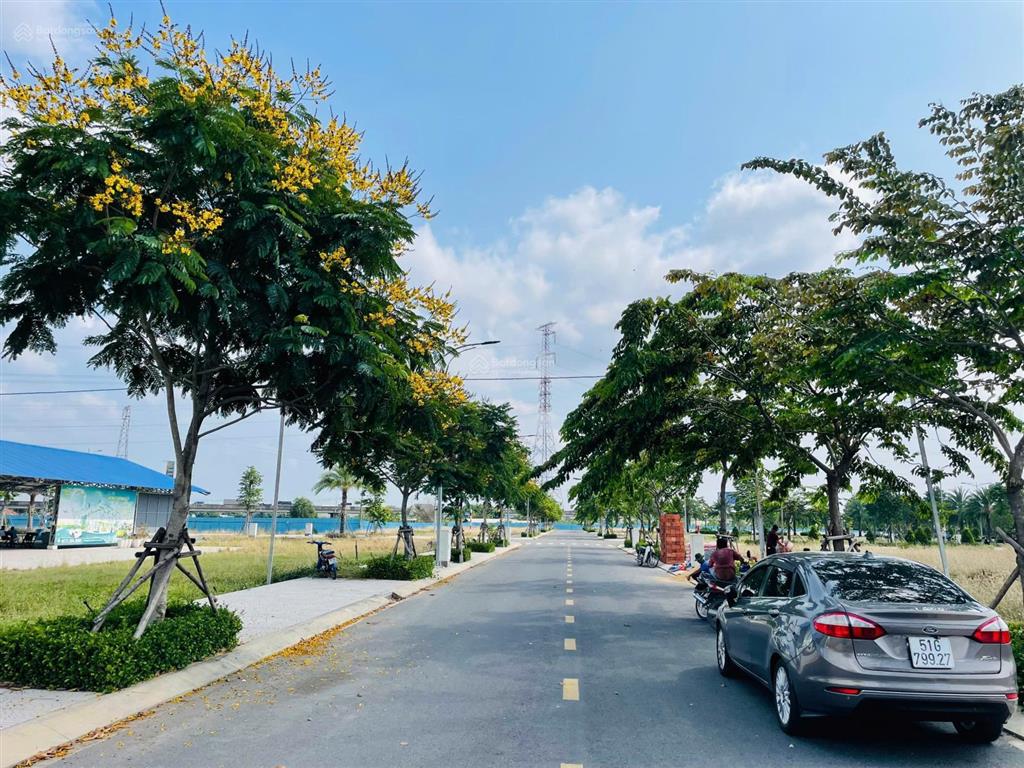 Đất mặt tiền nguyễn hữu trí gần bình chánh