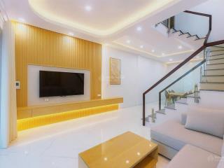 Cực hiếm lõi ba đình vài bước ra lăng bác~60m2 3 mặt thoáng rá chỉ 8.6