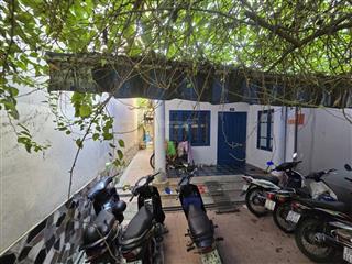 Bán biệt phủ sân vườn cầu giấy ô tô 16 chỗ đỗ cửa