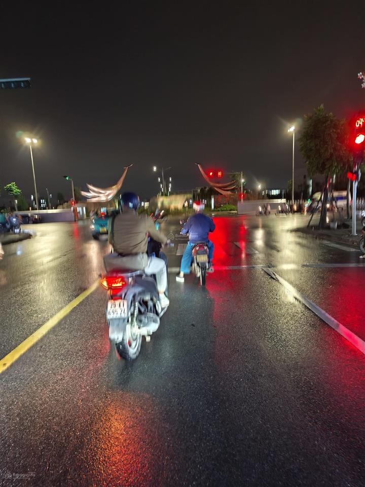 76m2 phố thành trung trung tâm trâu quỳ, ô tô vào đất chỉ 9.8 tỷ