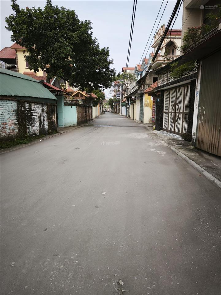 70m2 lô góc tt phú thị trục chính ô tô tránh kd 5.35tỷ