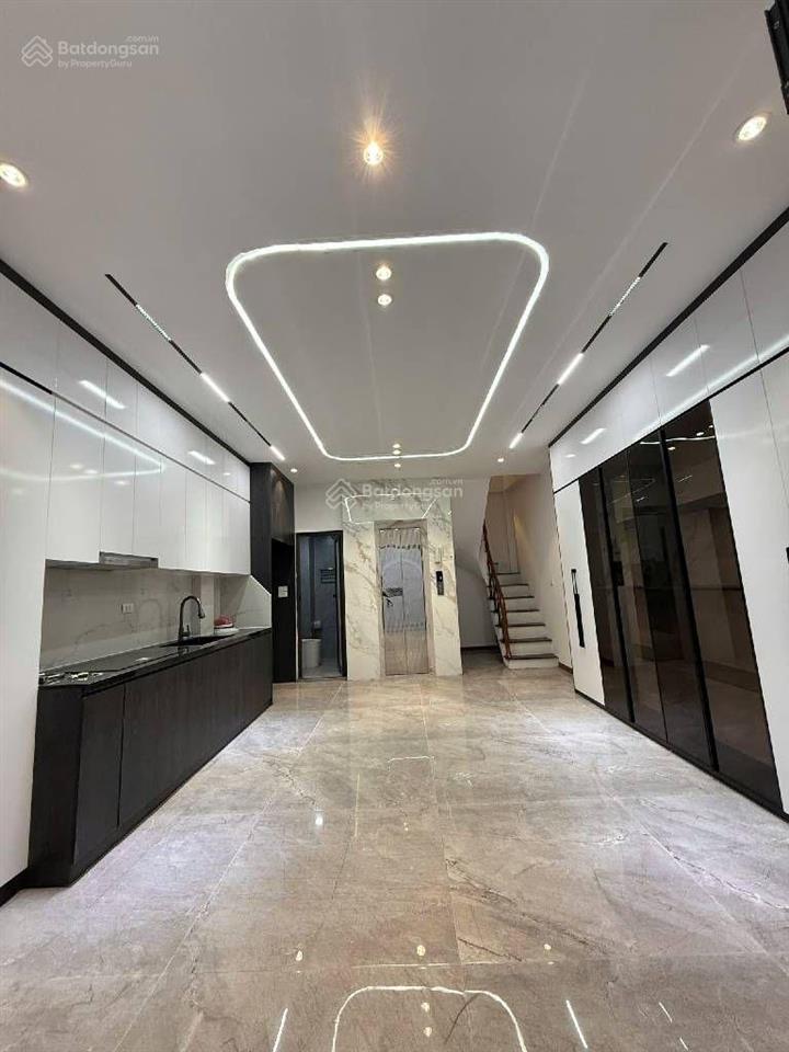 Phố khúc thừa dụ  cầu giấy, dt 40m2*7 tầng thang máy (chào hơn 10 tỷ)  vị trí khu vực vip