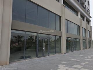 Bán gấp shop house 97,6m2, mặt tiền bến bình đông, quận 8, hơn 8 tỷ.