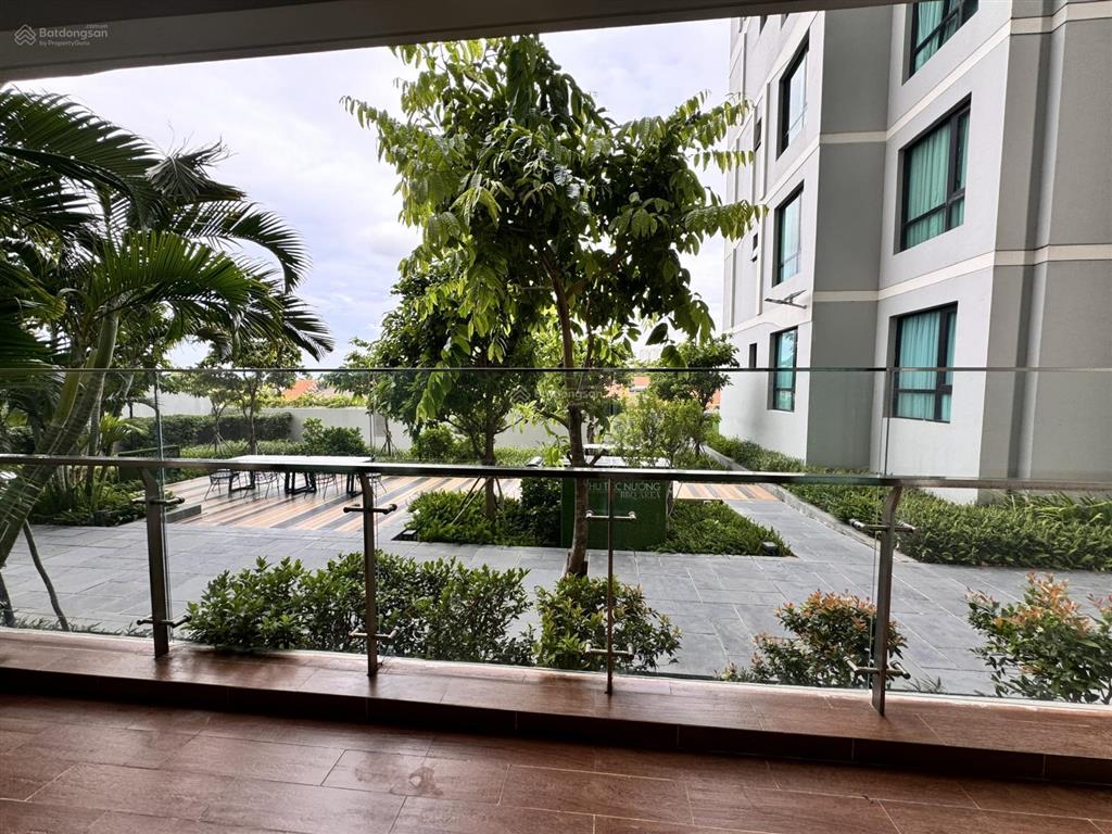 Cho thuê 3 phòng ngủ d'edge thảo điền, căn sân vườn. chuyên cho thuê/sang nhượng 1pn  4pn d'edge.