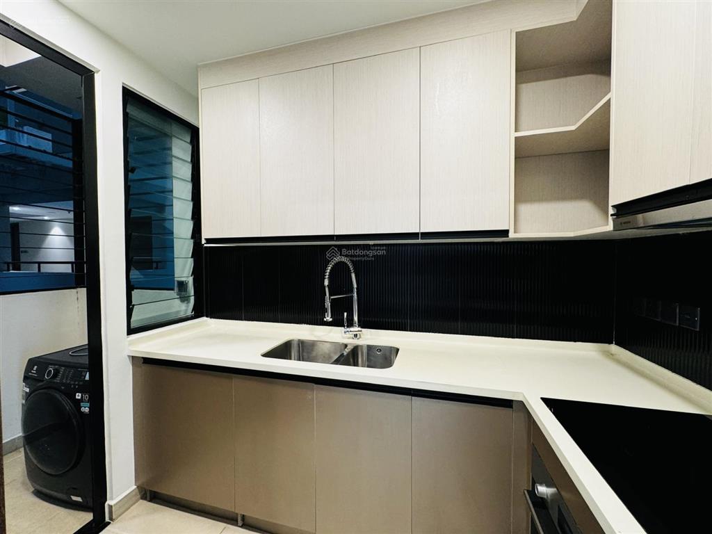 Cho thuê 3 phòng ngủ d'edge thảo điền không nội thất, view sông cực đẹp.