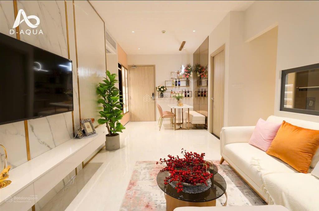 Bán căn hộ daqua bến bình đông, quận 8, 74m2 , góc view bình đông 2 pn lớn và 1 pn nhỏ ( 2wc )