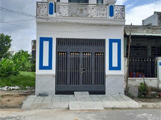 Nhà mới xây 2 tầng sạch đẹp ở ngay, đường nhựa 8m  kdc trần anh