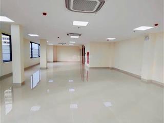 Bán khách sạn mặt phố nguyễn khang 270m, mặt tiền 11m. giá 180 tỷ.
