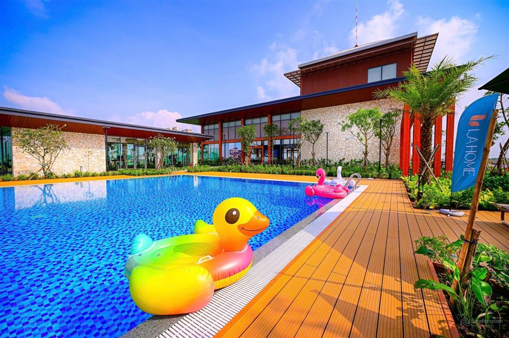 Nhà phố vườn la home 6x15m, 1 trệt 2 lầu chỉ từ 3.9 tỷ