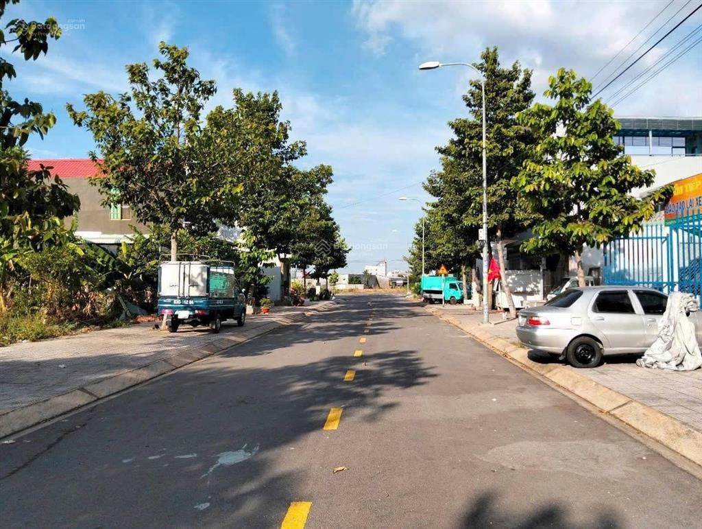 Đón sóng sân bay sở hữu ngay lô đất 126m2, giá 2tỷ3, full thổ cư, gần vincom long thành !!!