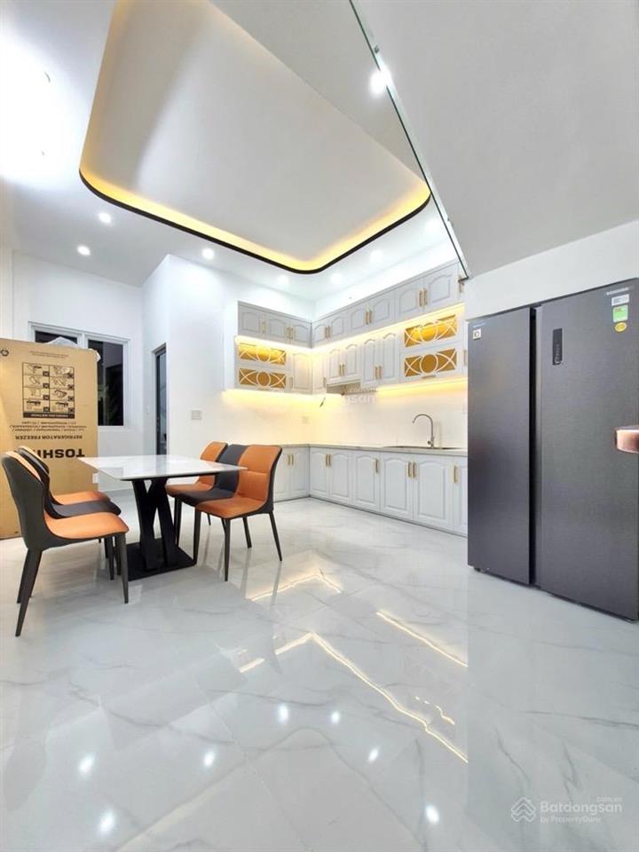 Bán nhà mới đẹp , hẻm xe hơi 4m , quận 7  60m2  7tỷ490.
