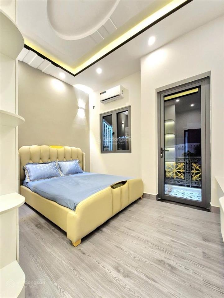 Bán nhà mới đẹp , hẻm xe hơi 4m , quận 7  60m2  7tỷ490.
