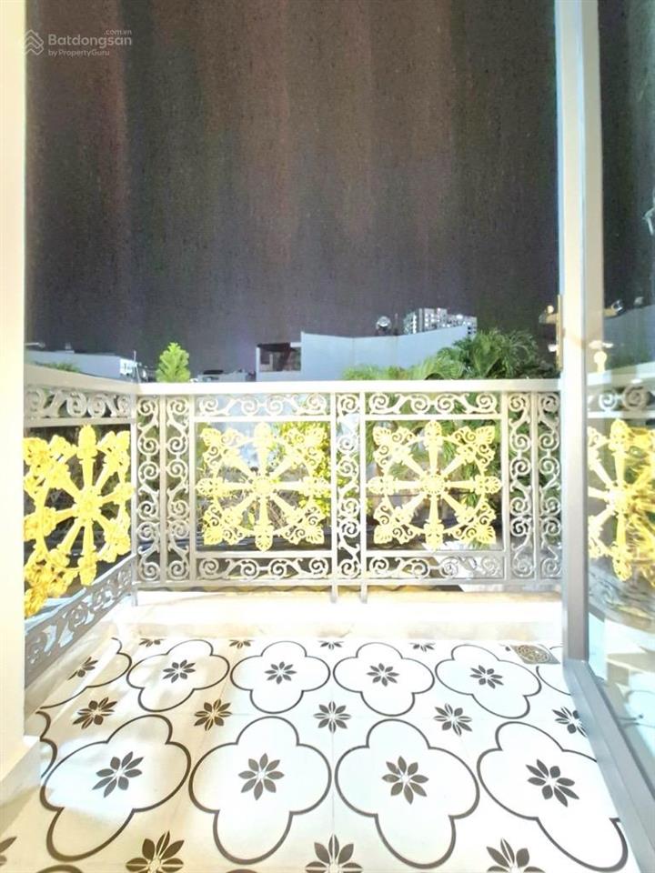 Bán nhà mới đẹp , hẻm xe hơi 4m , quận 7  60m2  7tỷ490.
