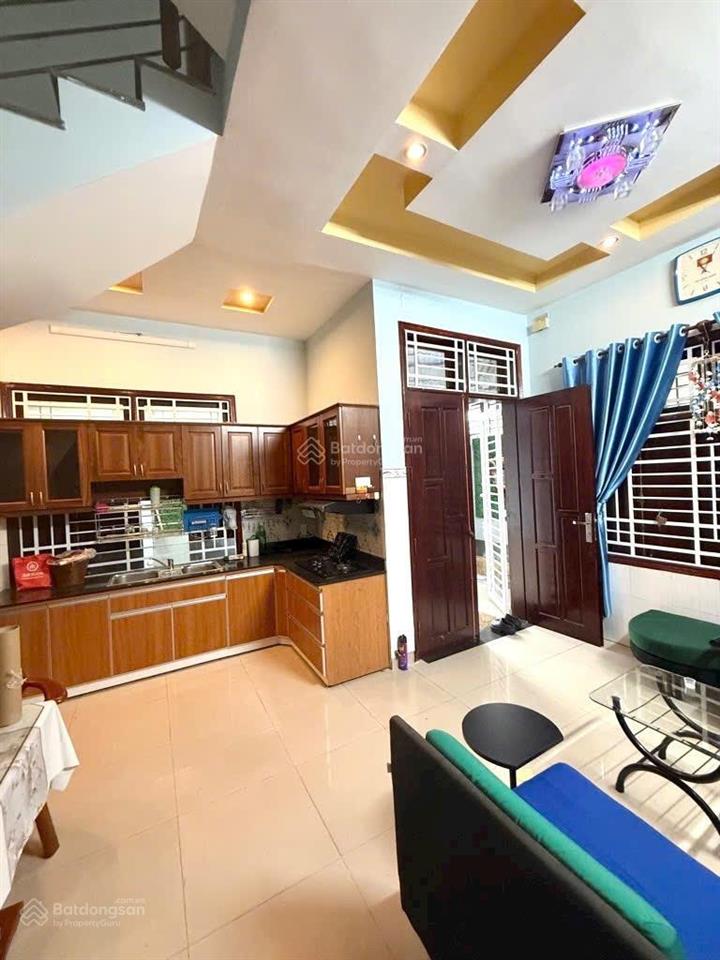 Nguyễn thị thập kế bên him lam  nhà góc 2 mặt hẻm  hẻm 6m xe hơi quay đầu  100m ra mt đường