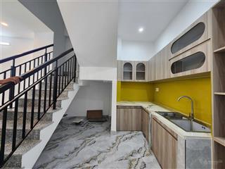 Bán nhà mới 100%có thể thiết kế chthông thoángban công sân thượnggần parcmallaeon q8lotteq7
