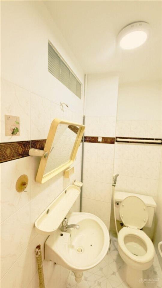 Bán nhà lý thái tổ, p. 9, q. 10  5 tầng, sát mt  8.9 tỷ