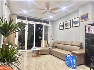 Nhà mặt tiền view công viên  dt sàn 135m2  gần kha vạn cân  chỉ 8,2 tỷ