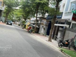 Kẹt tiền kinh doanh cần bán đất phố trong đường số 10 kdc kim sơn quận 7 giá cực mềm