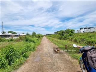 7m mặt tiền đường bê tông. full thổ cư. ngay kcn. 700tr tl