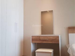 Tôi đi úc định cư bán gấp căn hộ cao cấp the gold view quận 4 92m2 full nội thất
