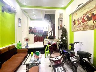Bán nhà mặt tiền hoà khánh khu bộ đội đường 5,5m