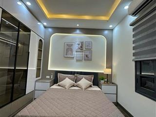 Siêu phẩm căn góc, full nội thất, diện tích 120m2 * 3 phòng ngủ, 2wc, 2 ban công, giá 5. x tỷ