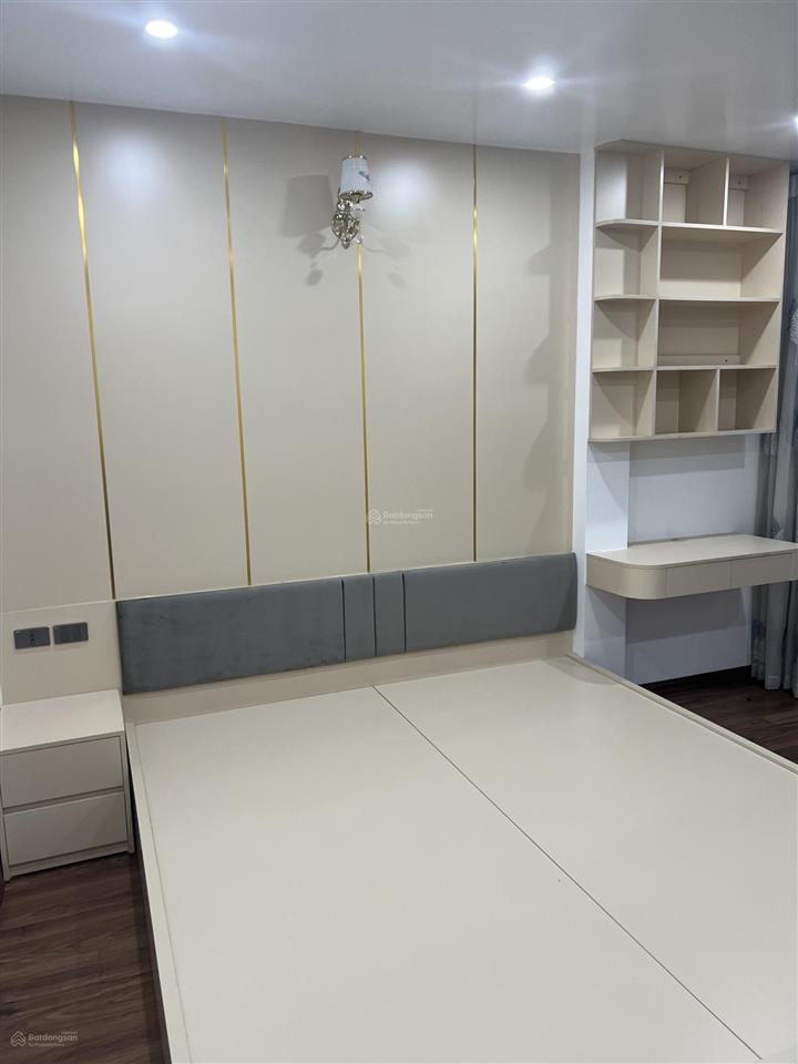 Siêu phẩm nhà đẹp la khê  hà đông * 35m2 * 5 tầng thang máy * full nội thất * giá 7.1 tỷ