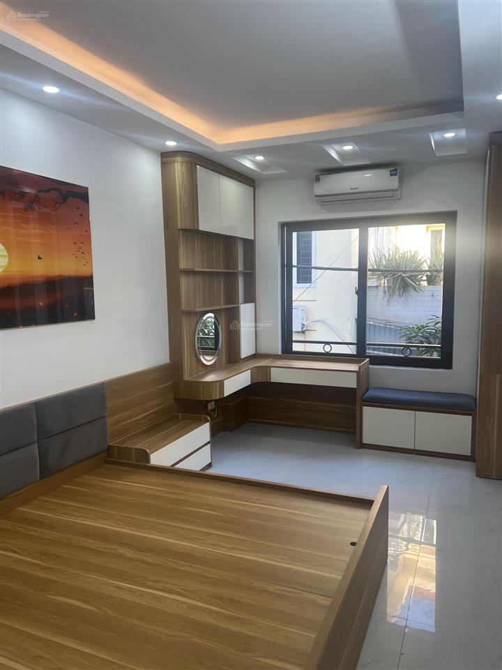 Bán nhà phố xốm hà đông , gần đại học đại nam 35m * 5tầng * giá 5.2tỷ * ful nội thất , thoáng sáng