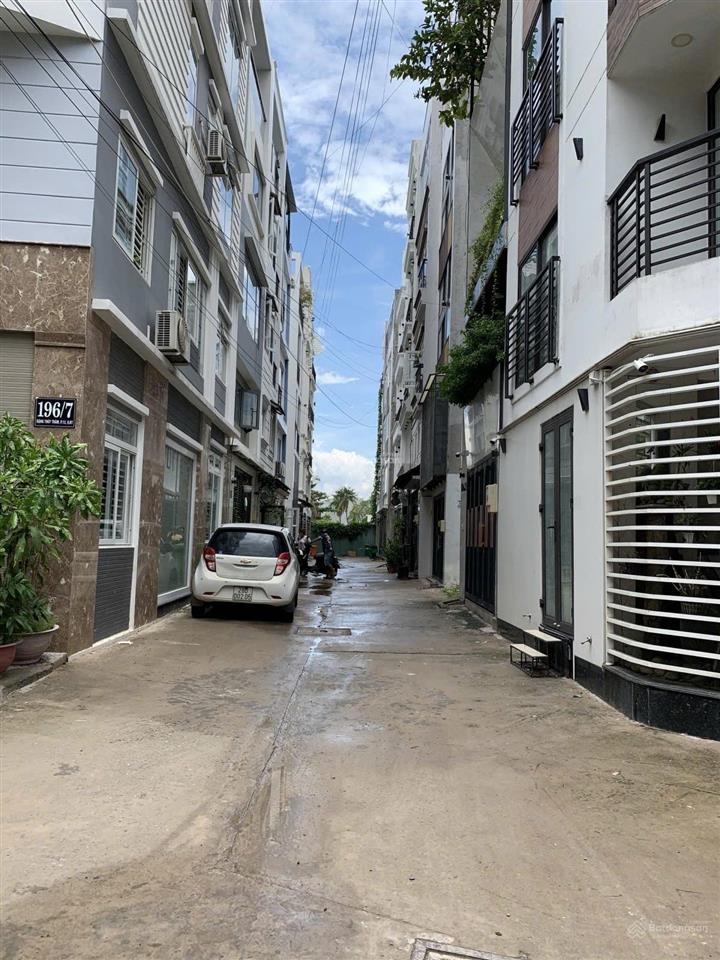 Chính chủ bán gấp căn nhà khu đồng bộ cao tầng đtt ngang 4,7m giá 10.5ty tl chính chủ
