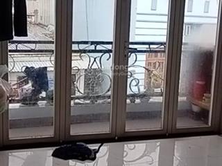 Bán đất tặng nhà hẻm oto đỗ cửa mặt tiền đường