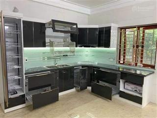Chính chủ cần bán gấp lô đất mt chợ kinh doanh buôn bán. mt 8.5m. dt 300m giá 3.3 tỷ