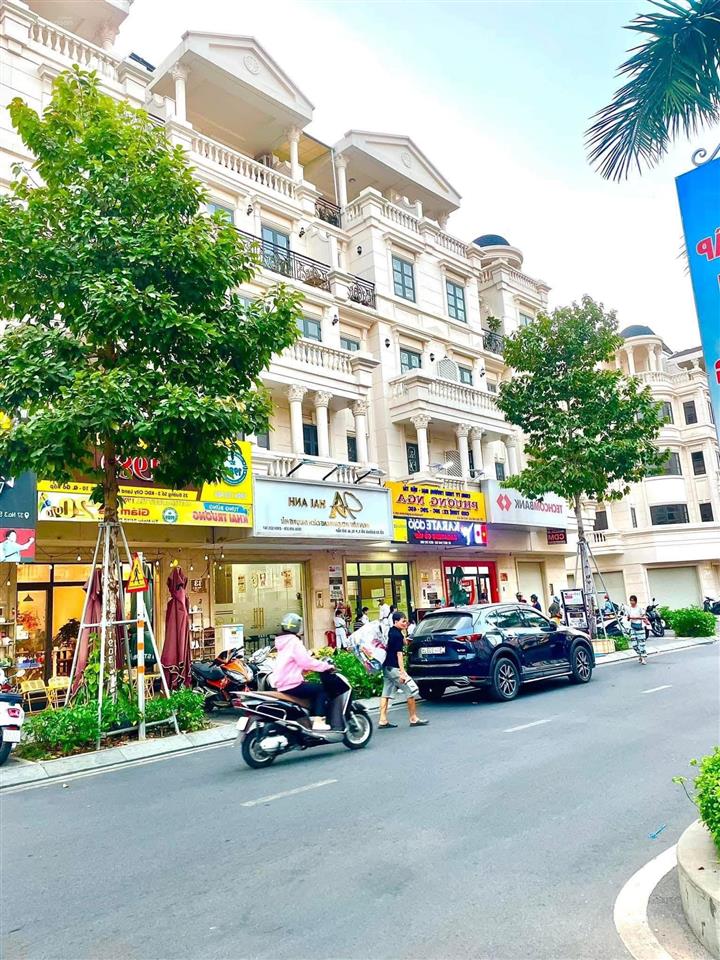Cần bán nhà phố thương mại cityland park hills trục công viên giá chủ đầu tư.  0985 323 ***