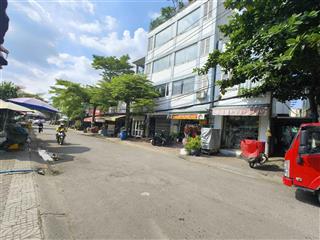 Bán gấp nhà hxh huỳnh tấn phát, q7, 100m2, nhỉnh 9 tỷ.