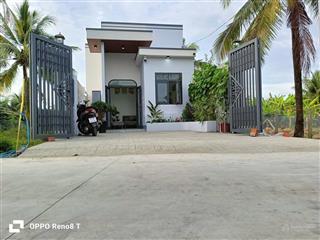 Bán nhà mới xây. xã long bình điền chợ gạo tg cách vòng xoay lớn bệnh viện chợ gạo chỉ vài trăm mét