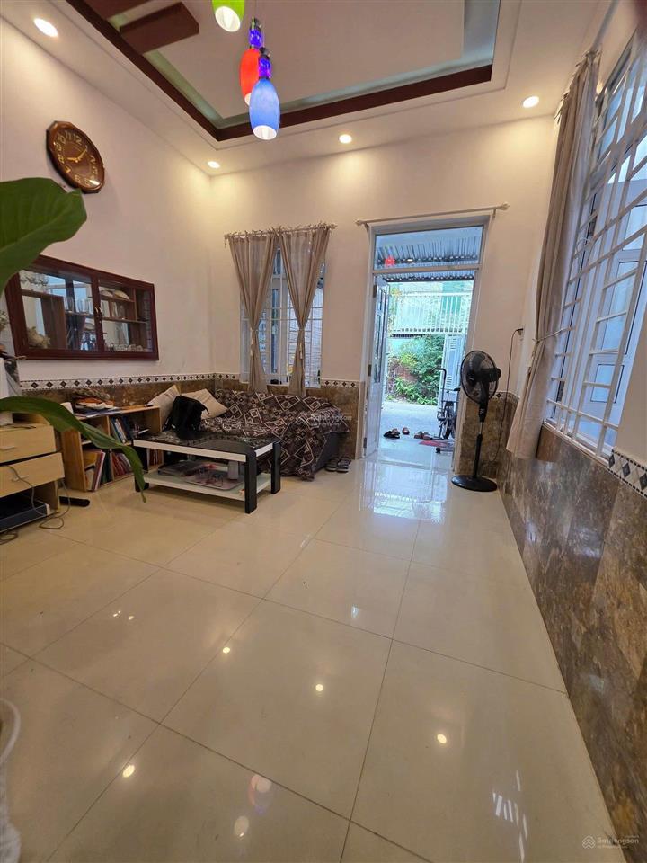 Bán nhà hòn chồng sát biển dt 110m2  2pn  vĩnh phước  nha trang  chỉ 4tỷ7
