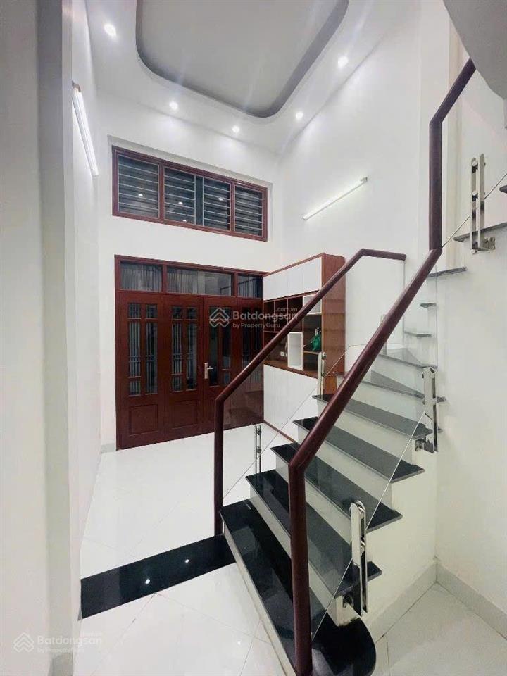 Bán nhà lô góc mới  bằng liệt dt 45m2, 5 tầng, cách ôtô tránh 20m, giá chỉ 6.45 tỷ