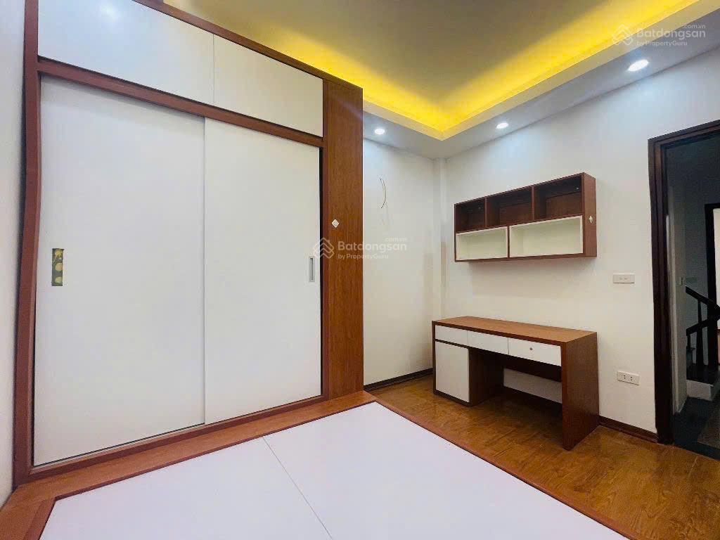 Bán nhà lô góc mới  bằng liệt dt 45m2, 5 tầng, cách ôtô tránh 20m, giá chỉ 6.45 tỷ