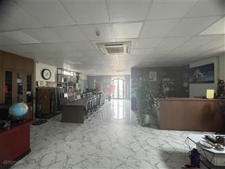 Bán nhà xuân đỉnh tây hồ, 133m2. xây 6 tầng thang máy. giá 20 tỷ. sổ đỏ chính chủ.