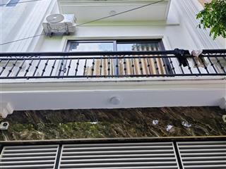 Bán nhà cầu giấy 68m2, xây 5 tầng 10.5 tỷ có thương lượng sổ đỏ chính chủ. trung tâm cầu giấy