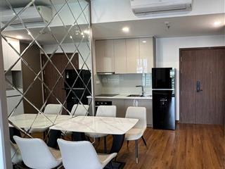 Cho thuê căn hộ góc 3pn full nội thất cao cấp tòa m2 miễn phí dịch vụ giá 16tr