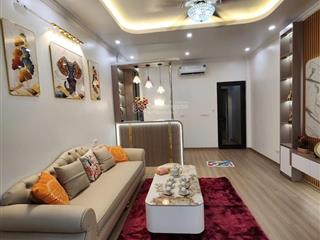 Xã đàn  nhà ngay mặt phố  ô tô đỗ cửa  ngay sát ngã 5 ô chợ dừa