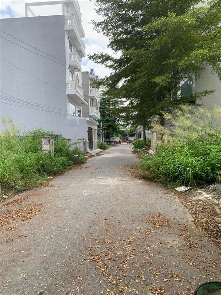 Lô góc 134m2 nằm ngay kdc rạch tôm, nhà bè