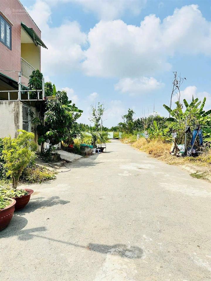 Bán lô đất kdc hoàng hoa nguyễn bình 80m2, đường 8m.