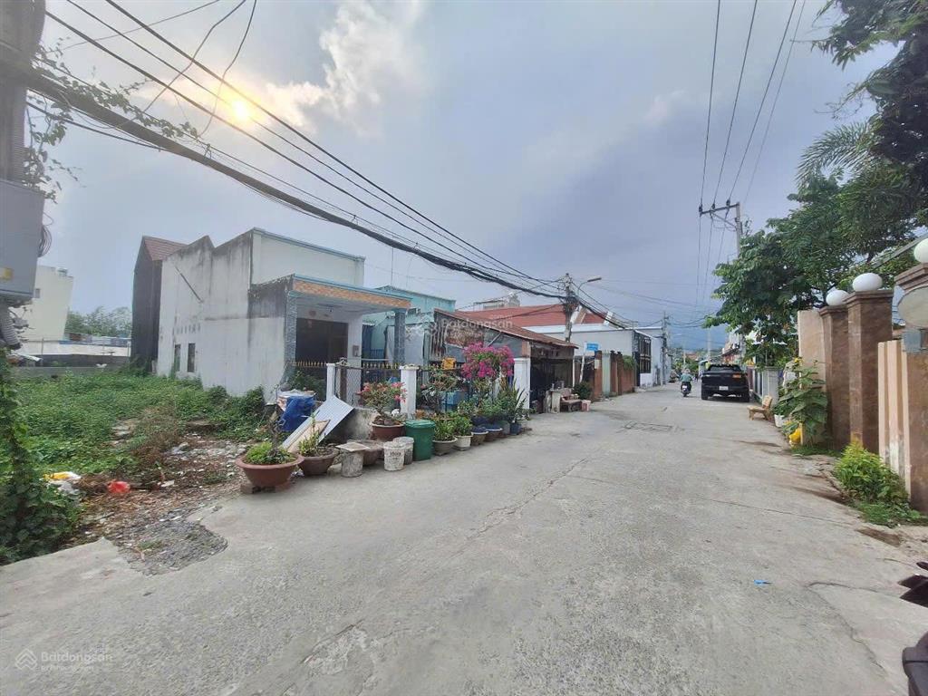 Bán lô đất 125m2 hẻm 1959 lê văn lương  đường xe hơi 8m
