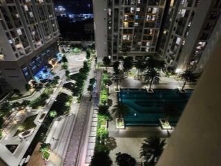 Bán căn hộ 2pn2wc67m2 chung cư q7 riverside complex  full nội thất