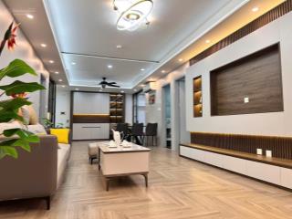 Chính chủ cần bán gấp ch 2 ngủ tầng trung vinhomes d'capitale.  0945 874 ***