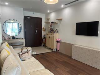 Chính chủ bán căn cc 108m2, 3pn, 2wc, toà thăng long numer 1 giá cực rẻ, view đẹp