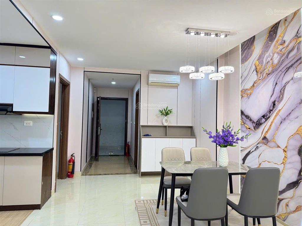 Cần bán gấp căn hộ cc 83m2  2pn + 2wc tại five star kim giang, tầng trung giá chỉ hơn 7 tỷ